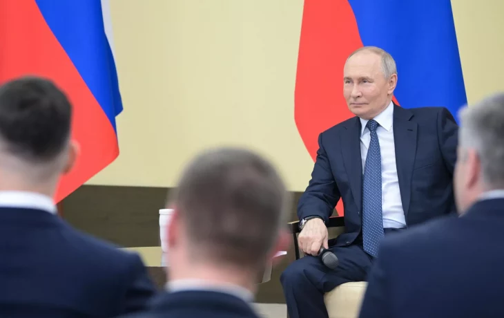 Путин предложил наладить сотрудничество ученых в Арктике Путин предложил наладить сотрудничество ученых в Арктике