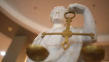 Суд обязал вернуть в Россию картину XVI века, снятую с торгов