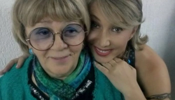 Перед премьерой в ЦДКЖ Елена Воробей вспоминает первые шаги в те Перед премьерой в ЦДКЖ Елена Воробей вспоминает первые шаги в те